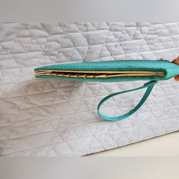 Steve Madden Wristlet Purse Faux Leather Tiffany blue Zip Top Pocket Loop Strap - Picture 15 of 15